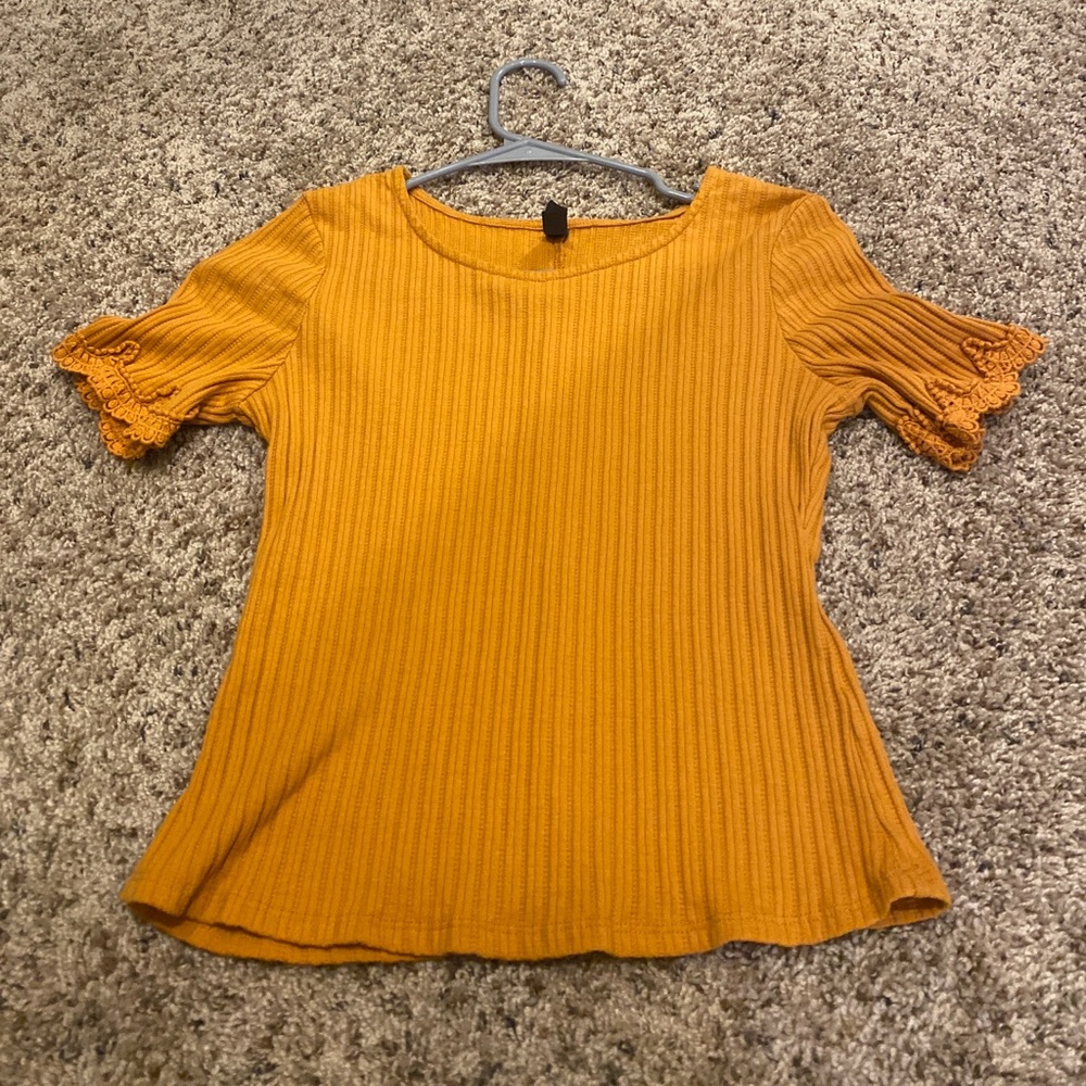 Alya blouse. Perfect for fall